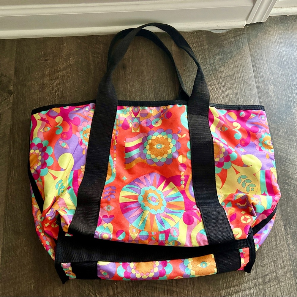 Amika Tote